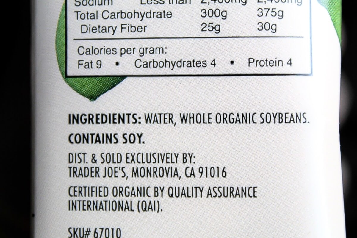 The ingredients of the type of soy milk used to make soy yogurt.