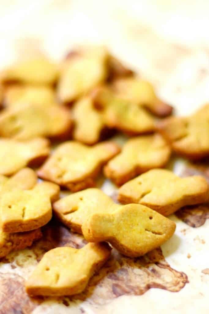 Vegan fish crackers made with chickpea flour.