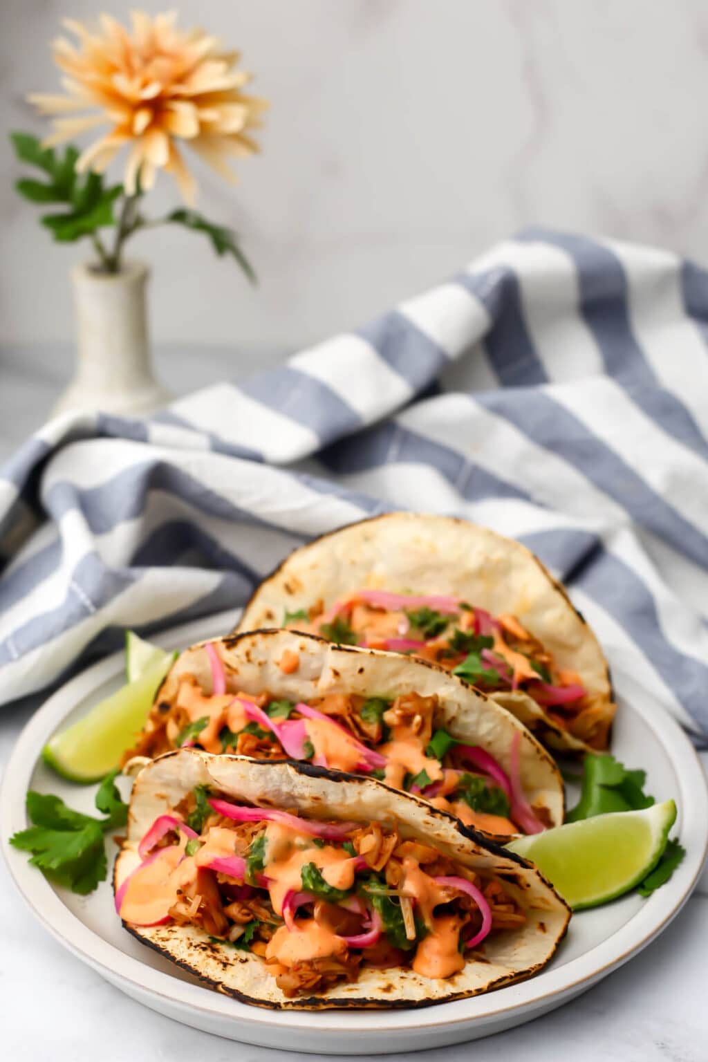 Easy Vegan Jackfruit Tacos